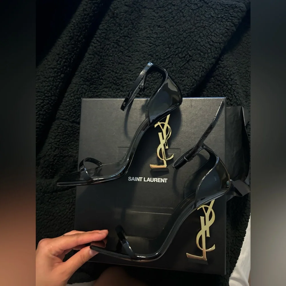 Ysl gets black and gold